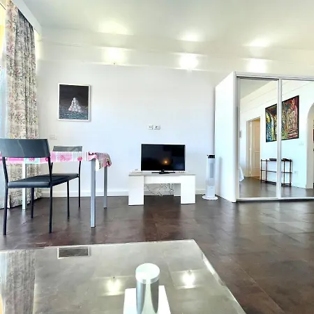 Studio With Direct View Of The Atlantic, Heated Pool, Wifi, 250 Meters To The Beach Appartement *