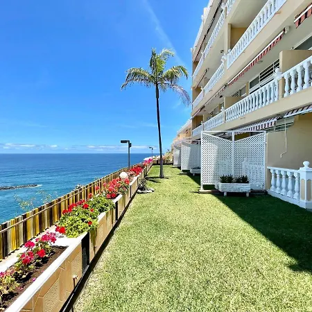 Apartment Studio With Direct View Of The Atlantic, Heated Pool, Wifi, 250 Meters To The Beach Puerto de la Cruz (Tenerife)