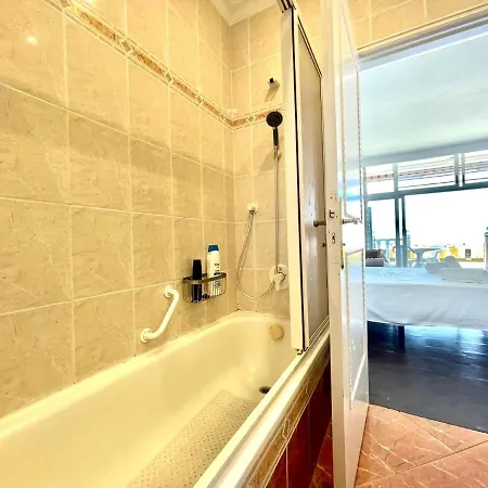 Studio With Direct View Of The Atlantic, Heated Pool, Wifi, 250 Meters To The Beach 公寓 *
