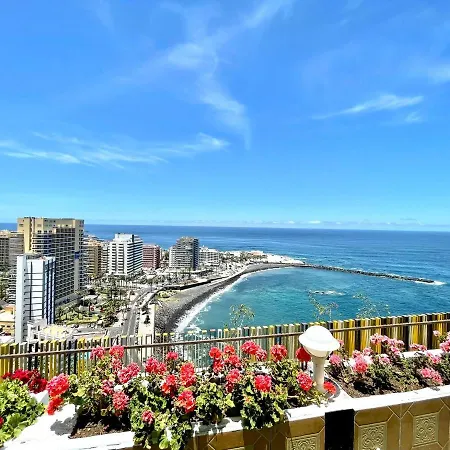 Studio With Direct View Of The Atlantic, Heated Pool, Wifi, 250 Meters To The Beach Apartment Puerto de la Cruz (Tenerife)